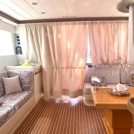 Bed End Boat Monica IV Ischia
